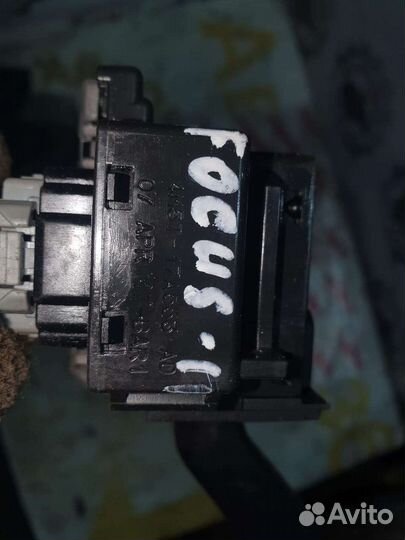 Подрулевой переключатель дворников Ford Focus 2