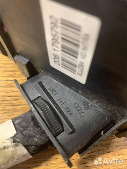 Блок предохранителей VW Passat B6