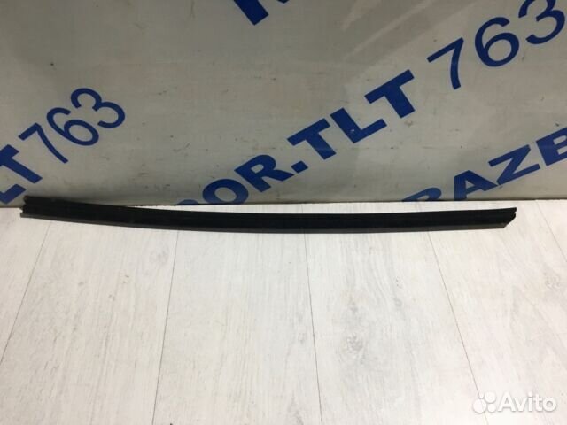 Уплотнитель стекла внутренний audi A4 b8