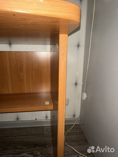 Компьютерный стол деревянный