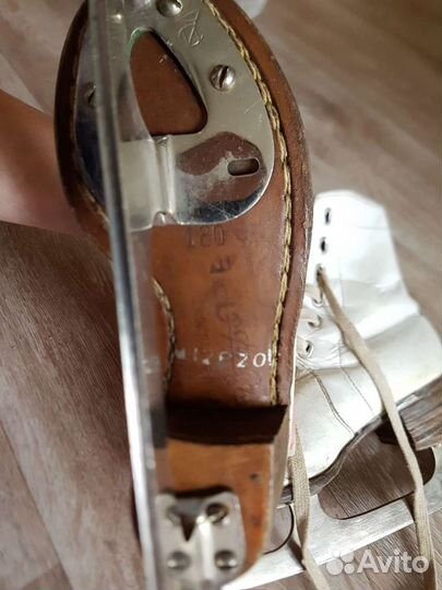 Коньки фигурные детские