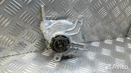 Насос вакуумный toyota auris E150 (95B13KX01)