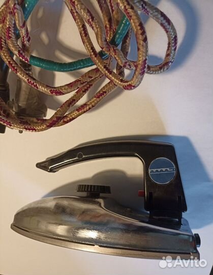 Утюг дорожный
