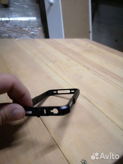 Бампер на iPhone 4, 4s