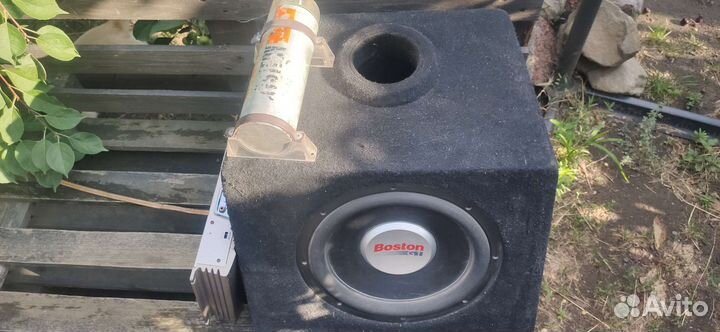 Сабвуфер boston