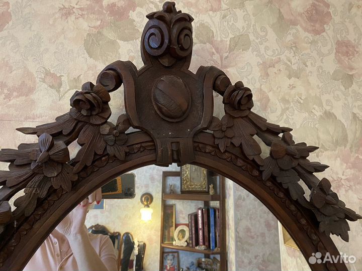 Зеркало старинное