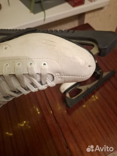 Коньки фигурные 38 размер