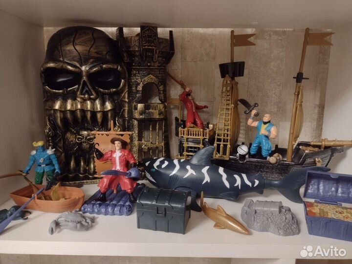 Пиратский корабль игрушка