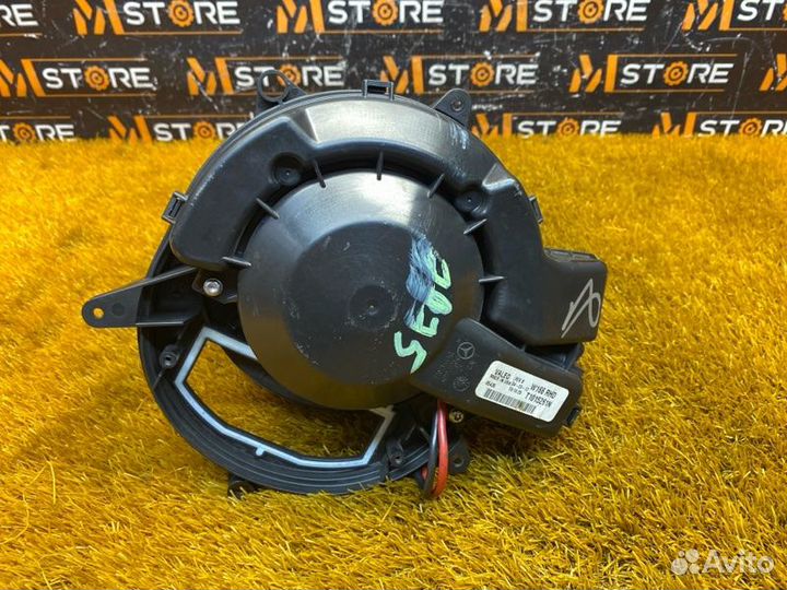 Мотор печки Mercedes-Benz M-Class W166 276.955