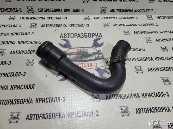 Патрубок радиатора верхний audi a4 b7 2.0tdi BRE