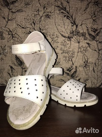 Сандали для девочки