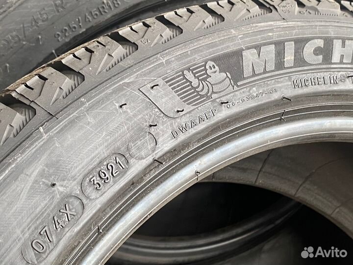 Michelin X-Ice Snow 225/45 R18 95H
