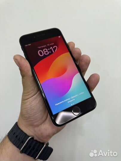 iPhone SE (2022), 64 ГБ