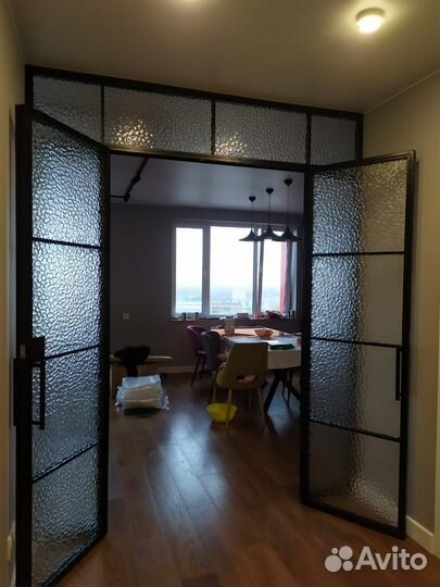 Перегородка из стекла в стиле лофт