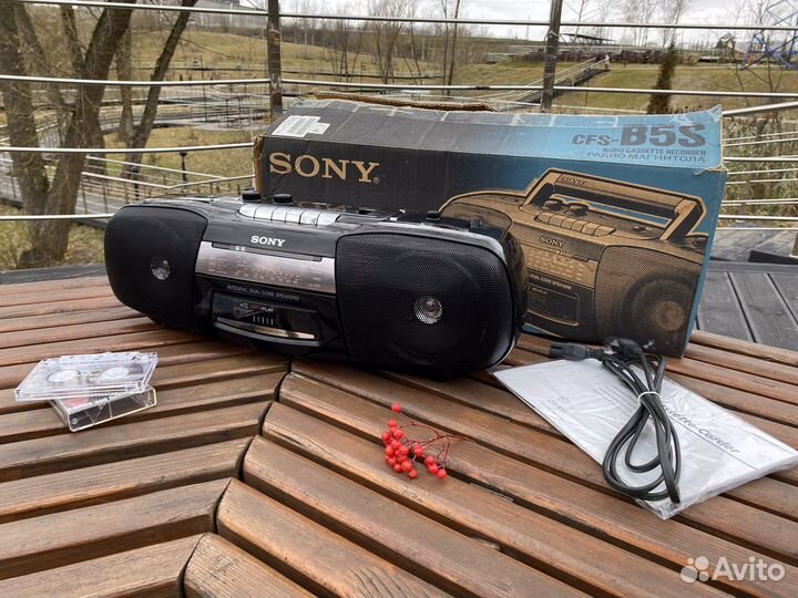 Магнитофон Sony CFS-B5S