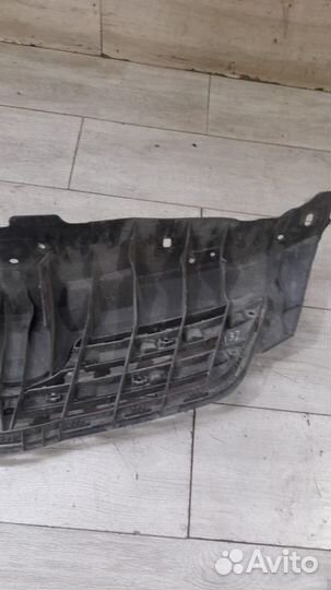 Решетка радиатора Toyota Corolla E 150 С 2006 По