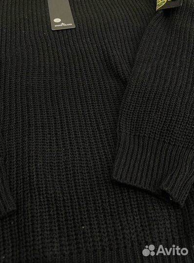 Элегантный свитер от Stone Island