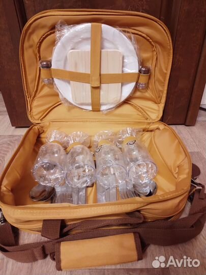 Термосумка для пикника на 4 персоны (Новая)