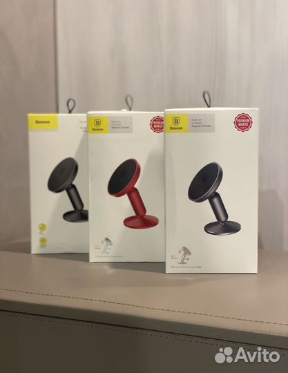 Магнитный держатель для телефона автомобильный