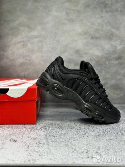 Кроссовки Nike Air Max Tailwind 4 All Black