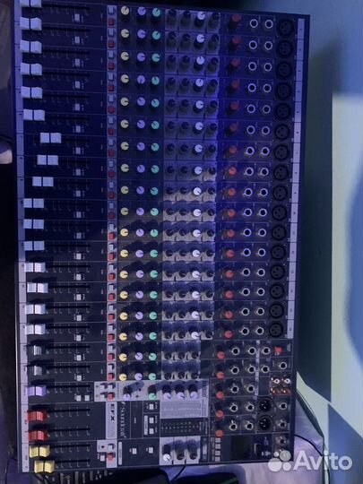 Аналоговый микшерный пульт