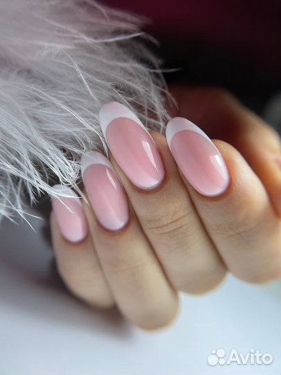 Мастер маникюра и педикюра