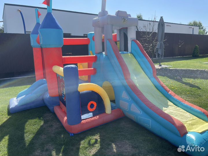 Надувной батут с горкой Happy Hop 9021 «Цитадель»