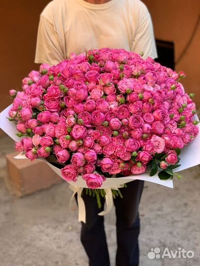 Розы оптом диантусы кустовая роза букет опт