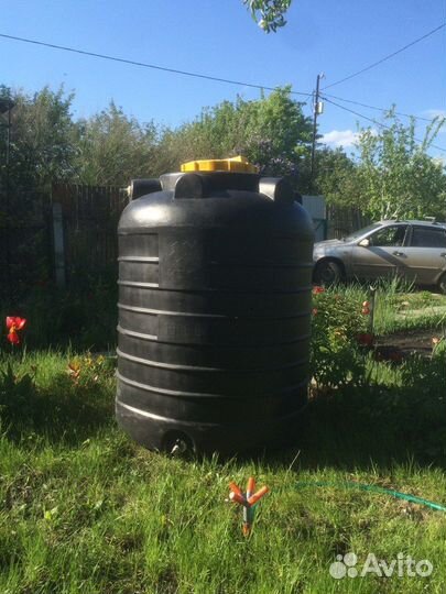 Бак для воды 1000 литров для сада или дачи