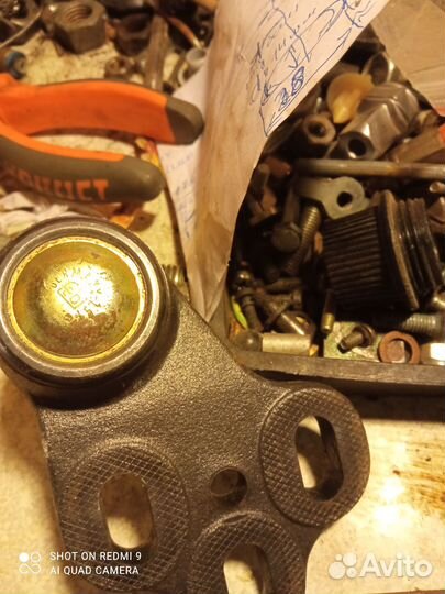 Комплект шаровых ауди В4 лев и правый