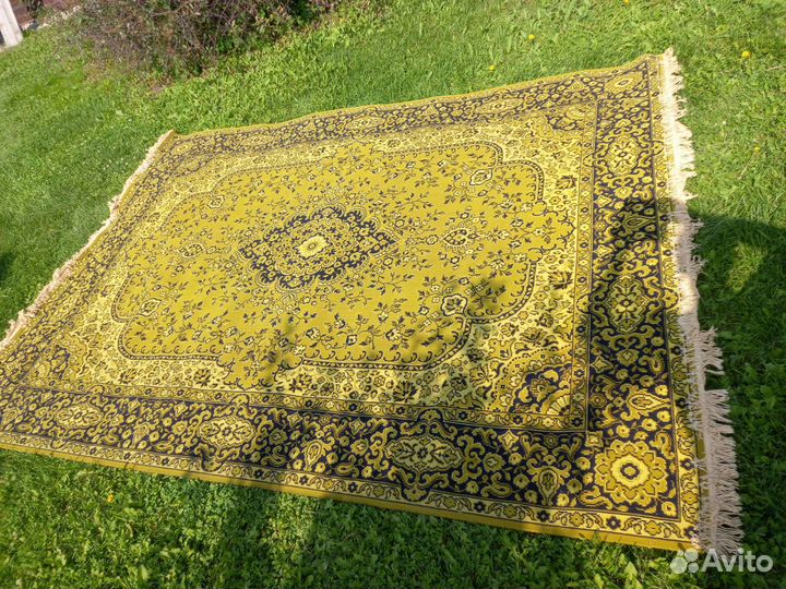 Ковер шерстяной