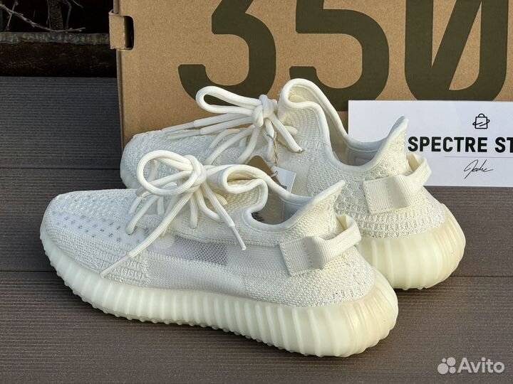 Кроссовки Adidas Yееzy Boost 350 V2 Triple White