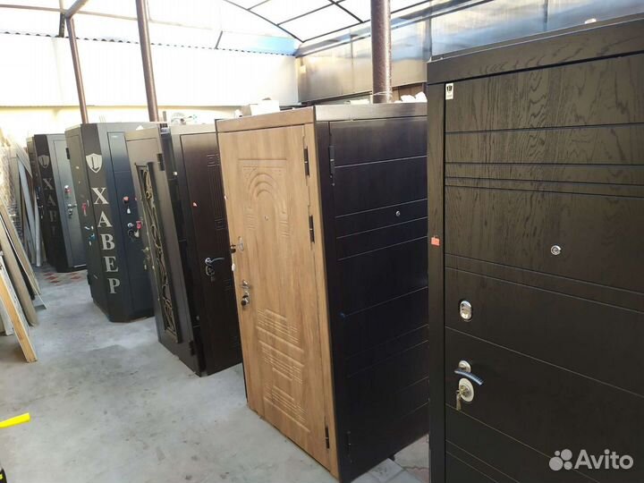 Двери входные металлические