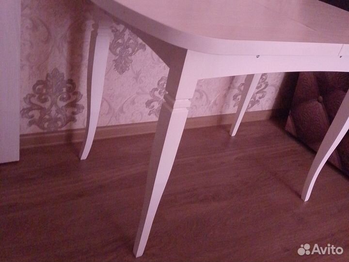 Кухонный стол