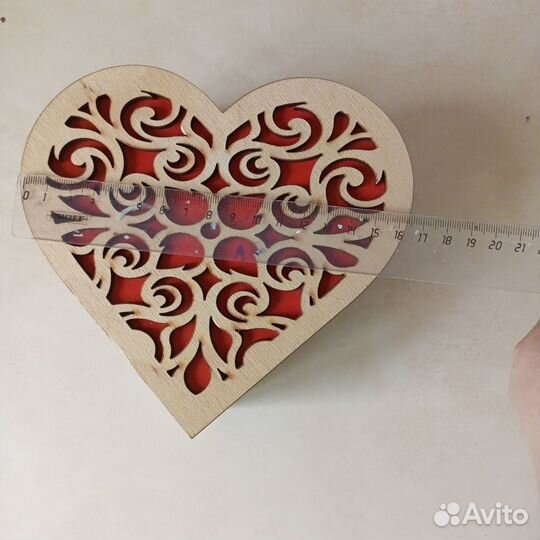 Шкатулка для украшений из дерева