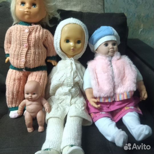 Продам куклы, разные по размеру и разная одежда