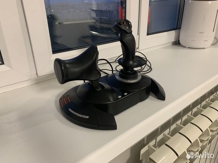 Джойстик ThrustMaster T Flight Hotas X черный