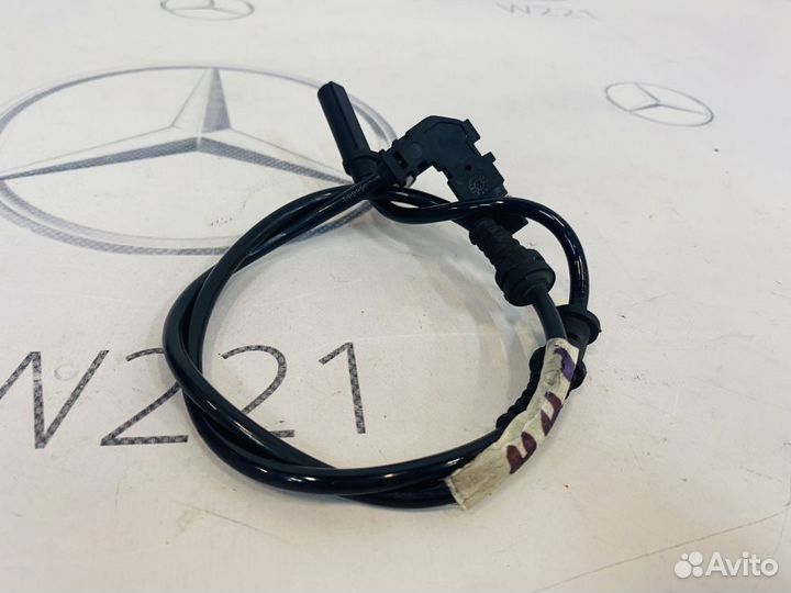 Датчик Abs передний Mercedes W204