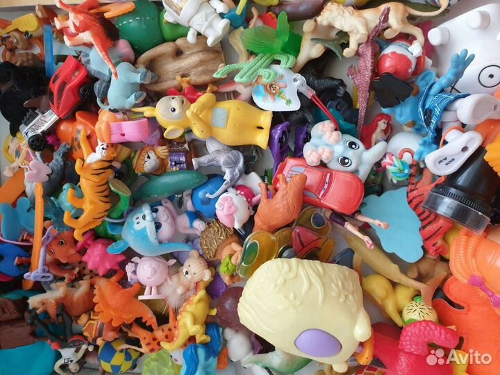 Игрушки для девочки Макдональдс, Киндер и др