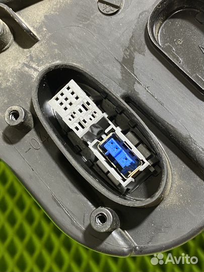 Левая фара GL X164 Mercedes-Benz