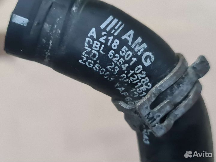 Патрубок охлаждающей жидкости Mercedes W212 63AMG