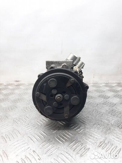 Компрессор кондиционера Opel Vectra хэтчбэк 5 дв