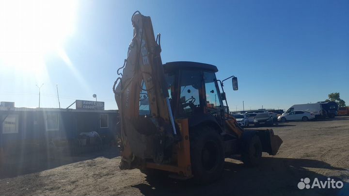Экскаватор-погрузчик CASE 570 ST, 2021