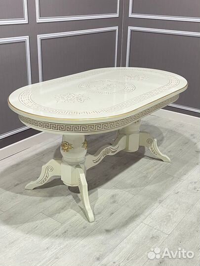 Стол и стулья новые Стол и стулья кухонные новые