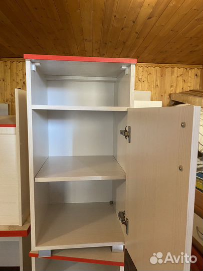 Тумба выкатная 3 ящика и тумба с дверцей