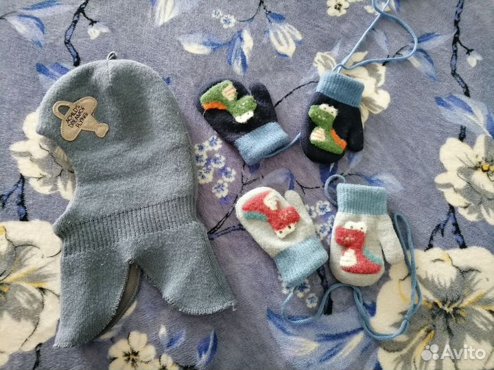 Шапка шлем для мальчика, варежки