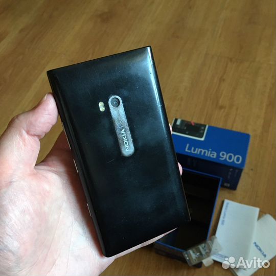 Nokia Lumia 900, 16 ГБ