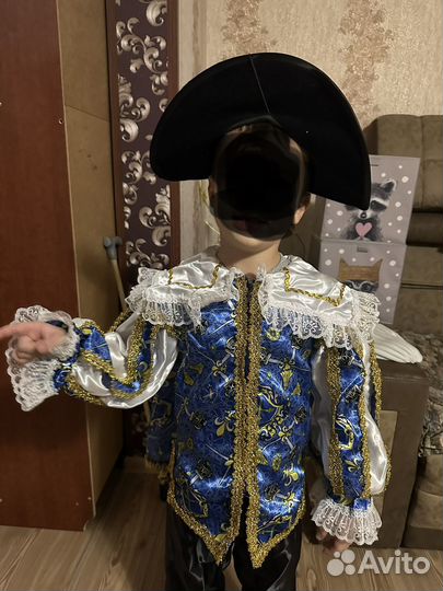 Костюм мушкетёра