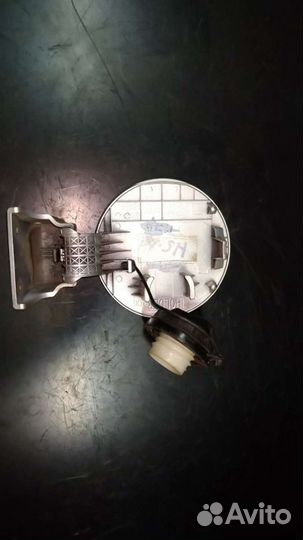 Лючок бензобака Hyundai solaris 1 серебро