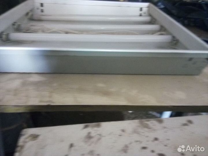 Светильник люминесцентный лво 4х18 встраиваемый